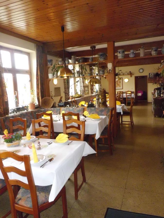 Restaurant - Pension Herrgottstal クレーグリンゲン エクステリア 写真